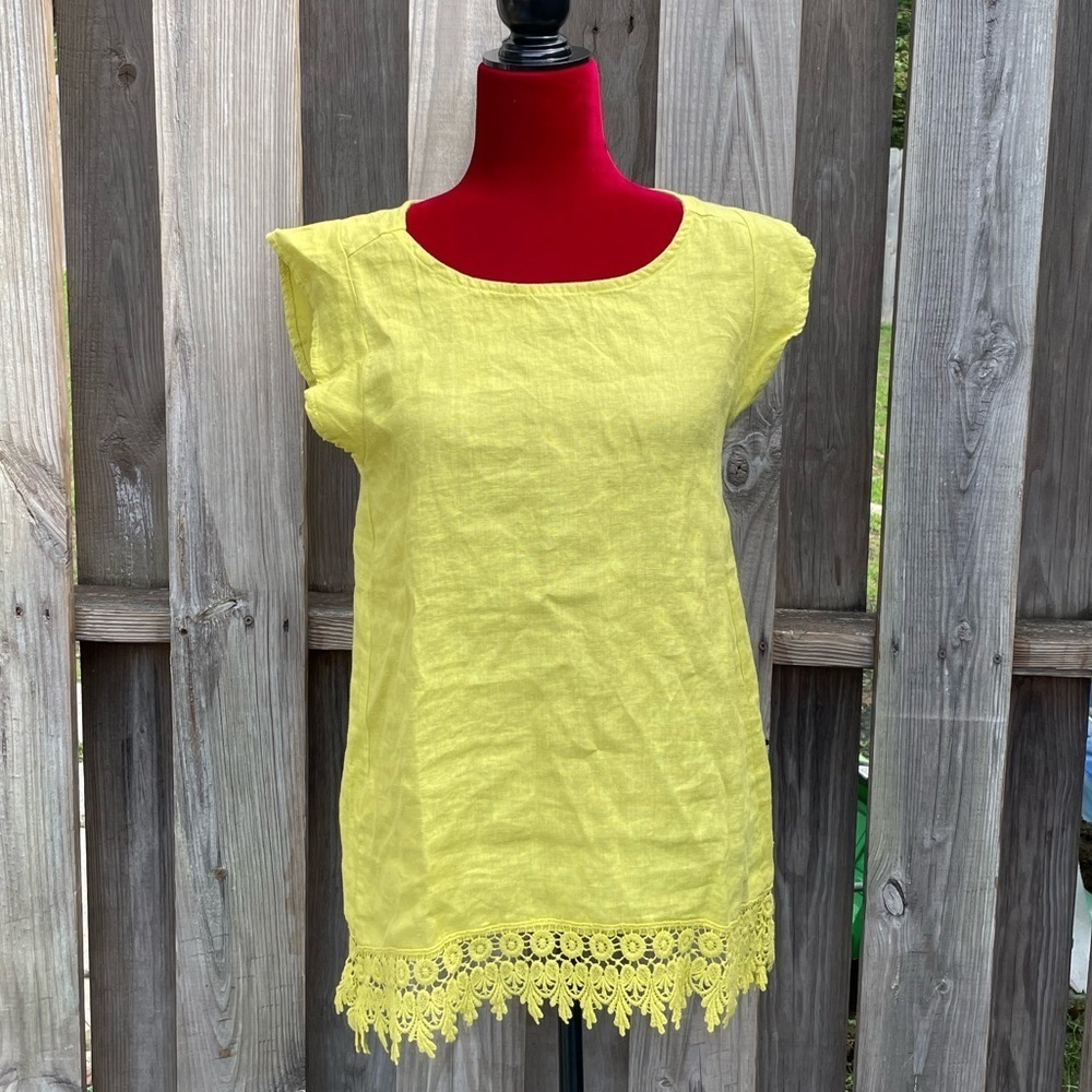 Terzo Millennio linen top with embroidery on bottom